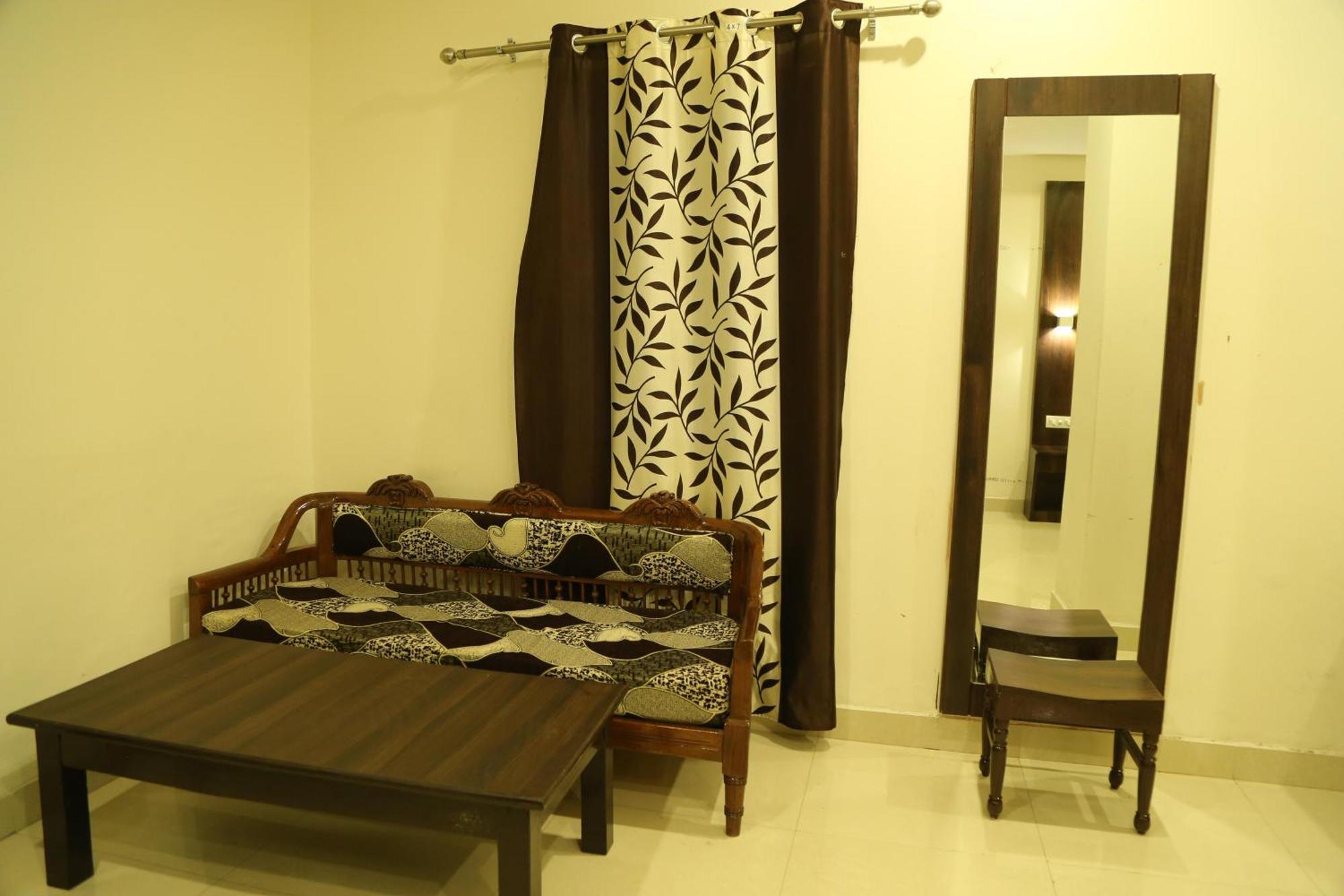 Hotel Krishna Palace Udaipur Exteriör bild