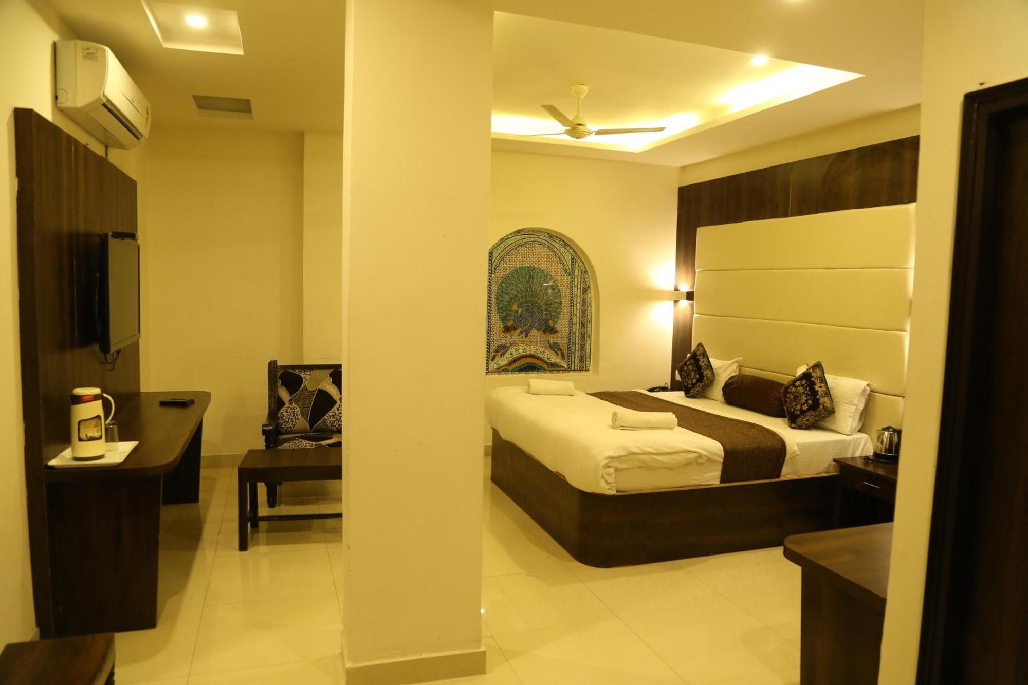 Hotel Krishna Palace Udaipur Exteriör bild