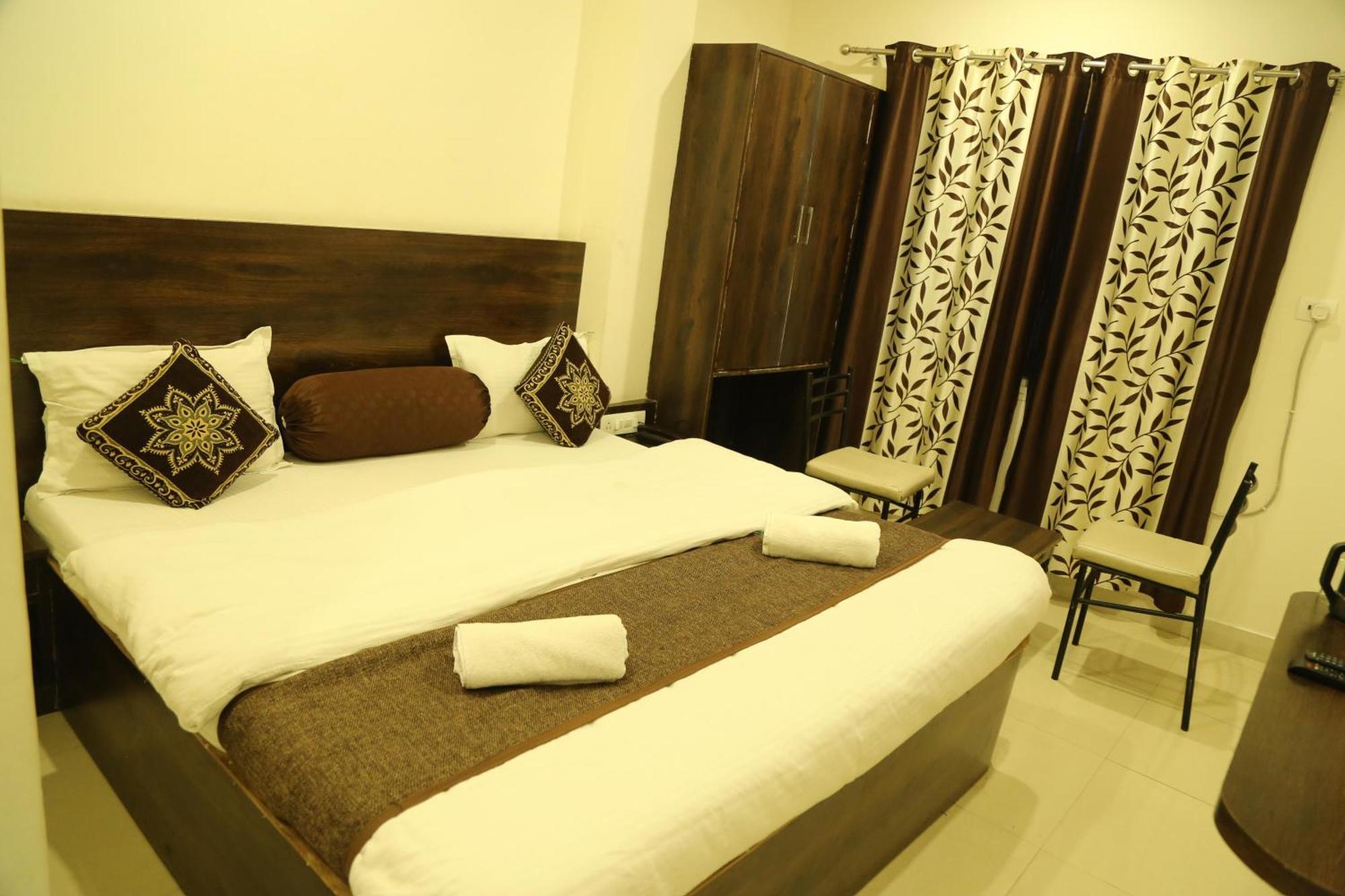 Hotel Krishna Palace Udaipur Exteriör bild