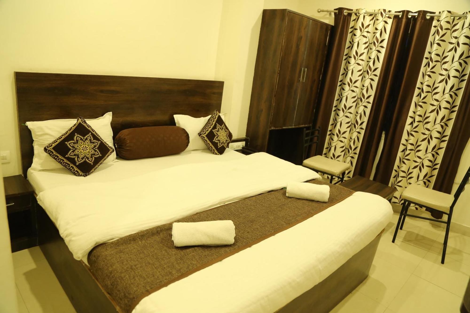 Hotel Krishna Palace Udaipur Exteriör bild