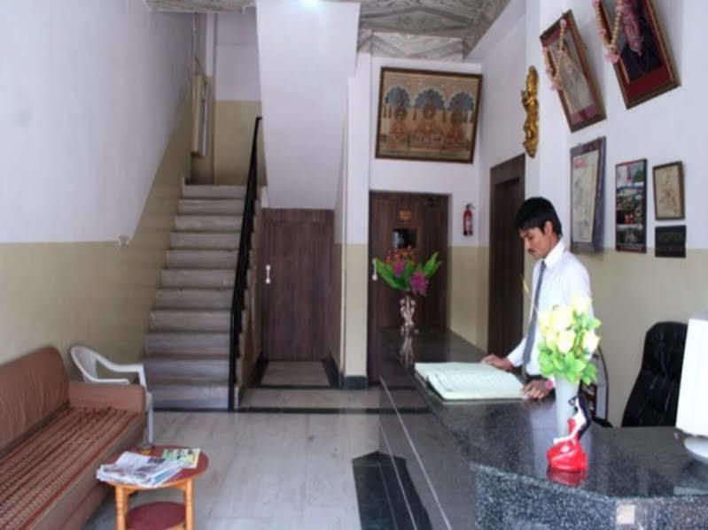 Hotel Krishna Palace Udaipur Exteriör bild