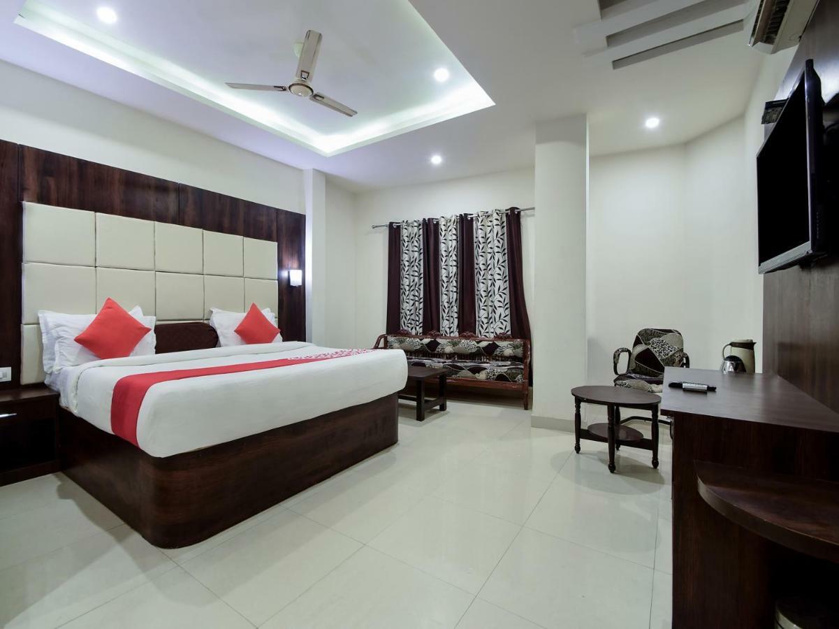 Hotel Krishna Palace Udaipur Exteriör bild