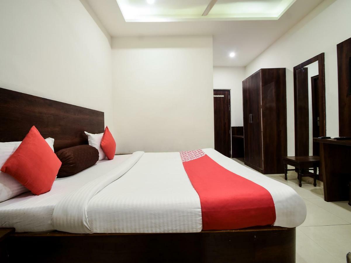 Hotel Krishna Palace Udaipur Exteriör bild