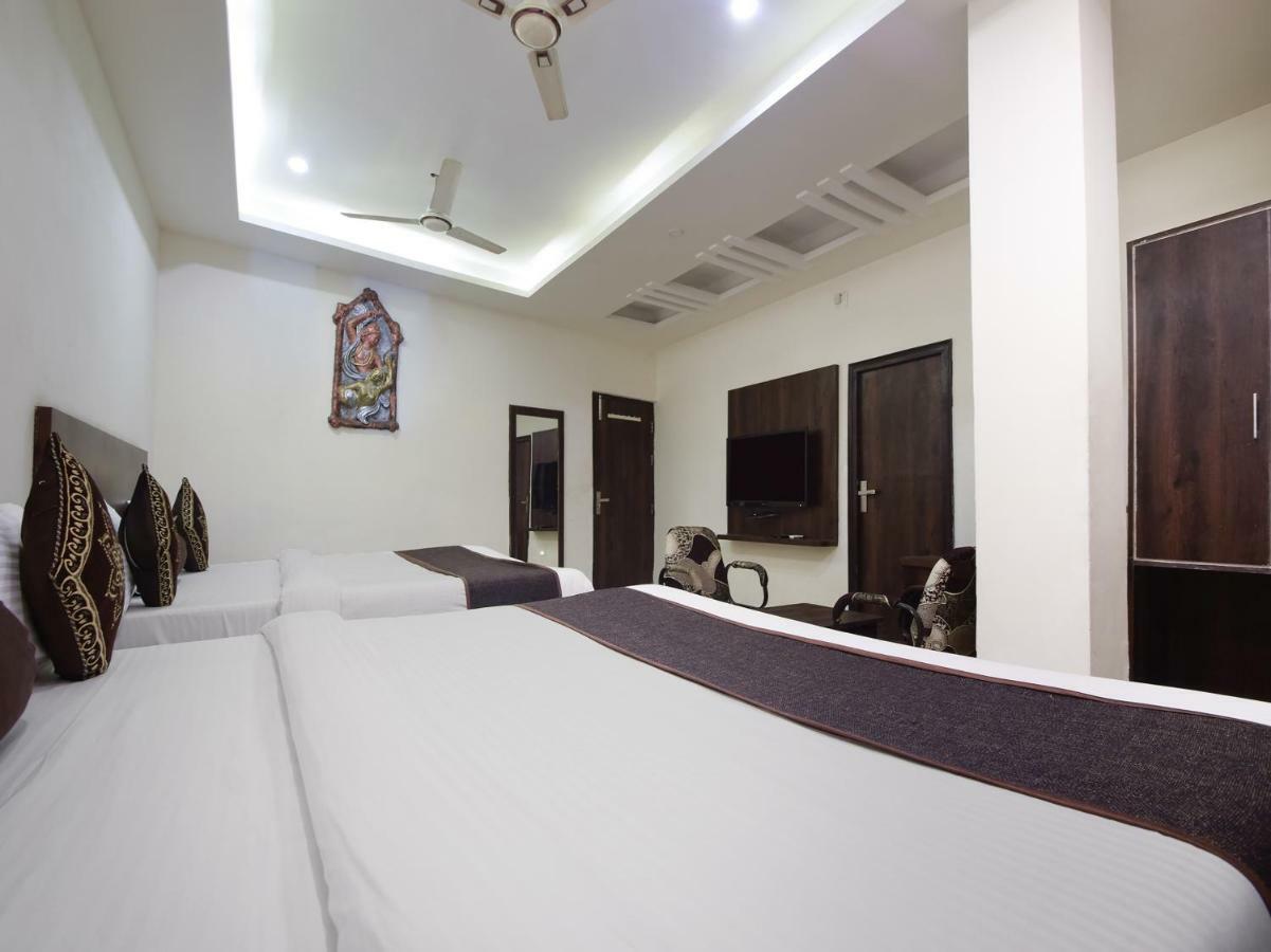 Hotel Krishna Palace Udaipur Exteriör bild