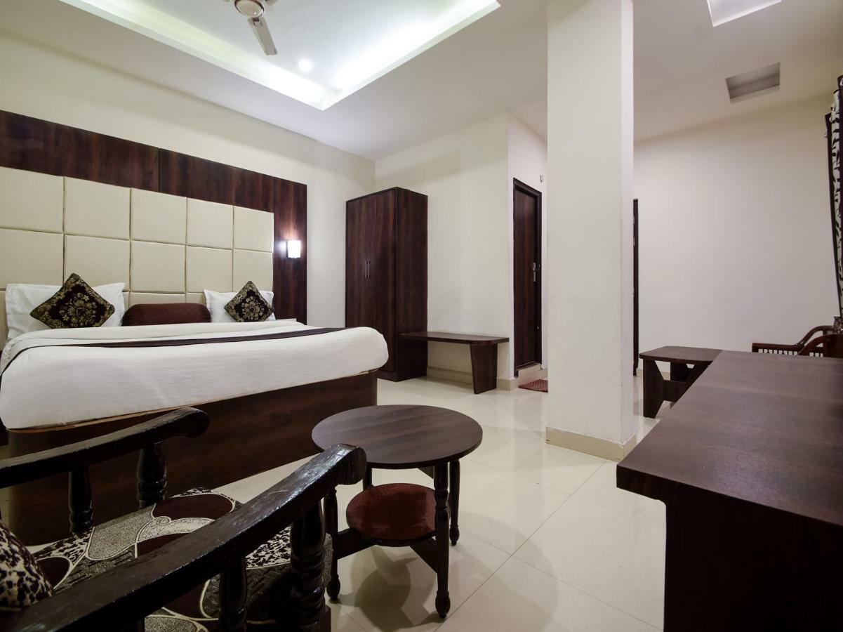 Hotel Krishna Palace Udaipur Exteriör bild