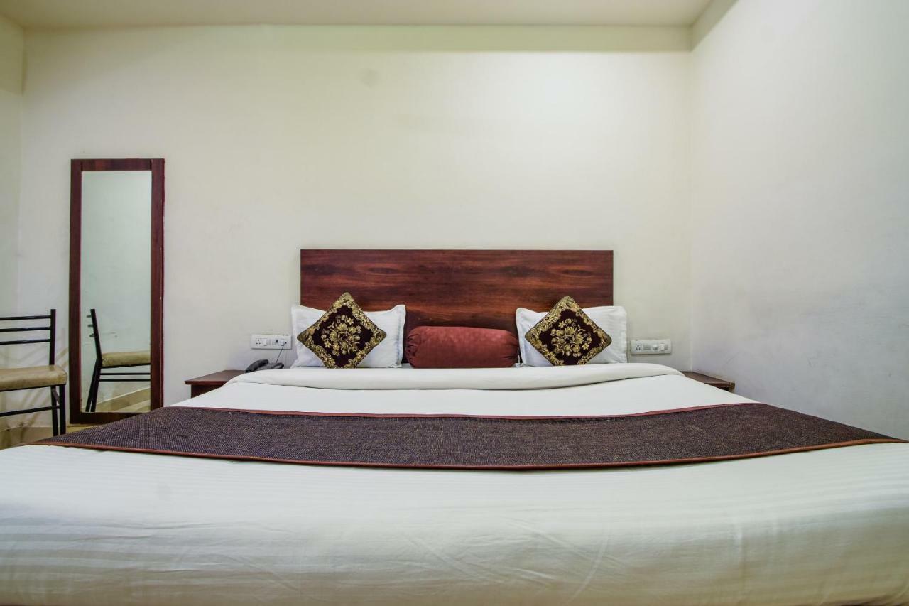 Hotel Krishna Palace Udaipur Exteriör bild