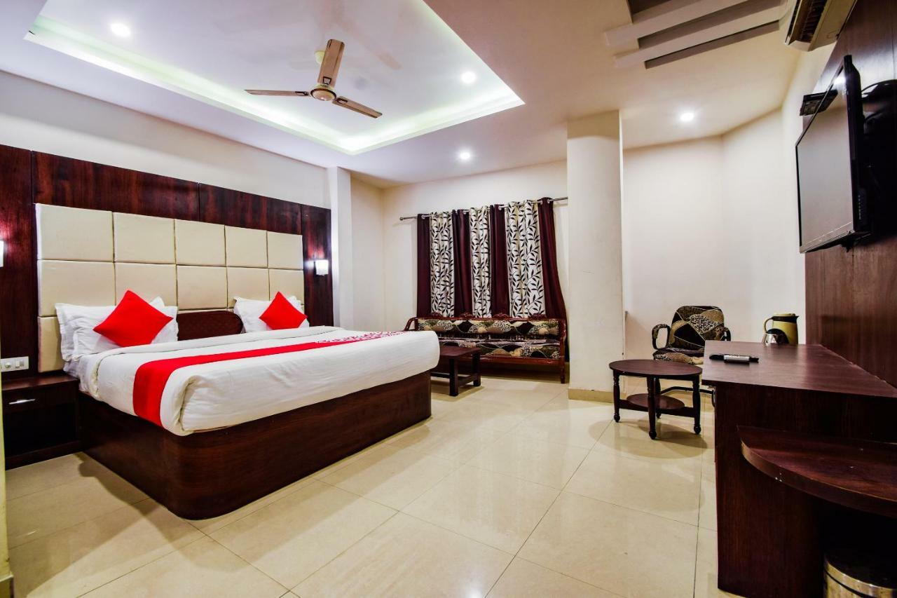 Hotel Krishna Palace Udaipur Exteriör bild