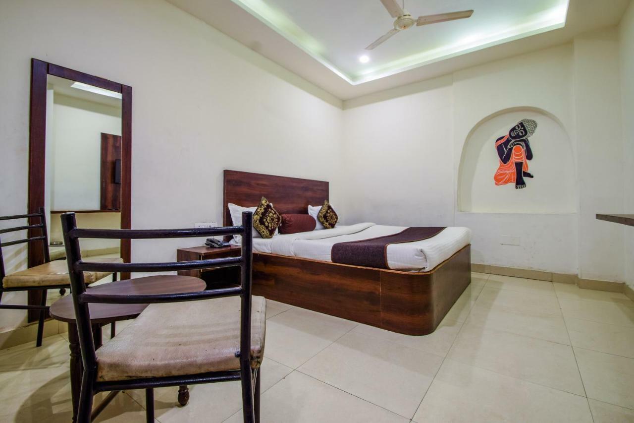 Hotel Krishna Palace Udaipur Exteriör bild